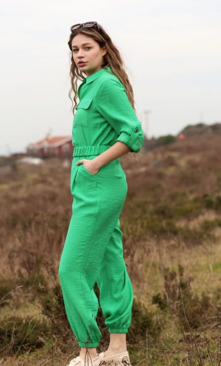 Jumpsuit with long sleeves